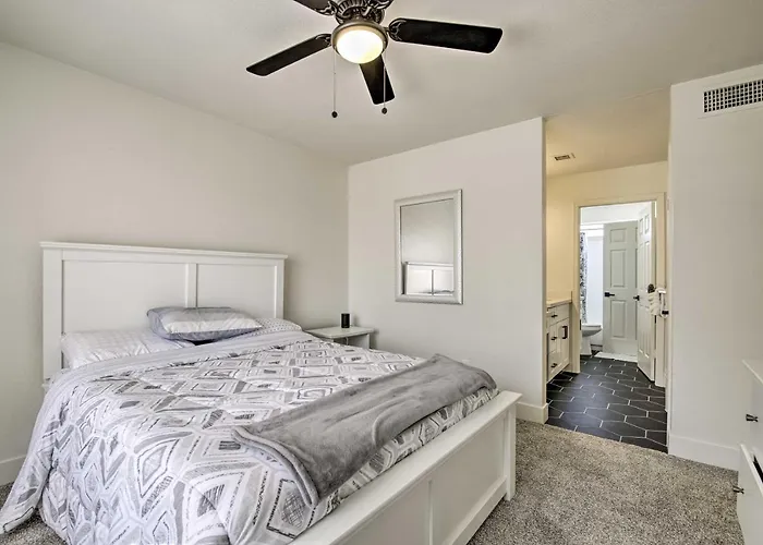 Hot Tub! Family-friendly Home, 8 Mi To Westgate Glendale