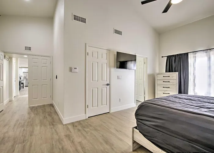 Holiday home Hot Tub! Family-friendly Home, 8 Mi To Westgate Glendale